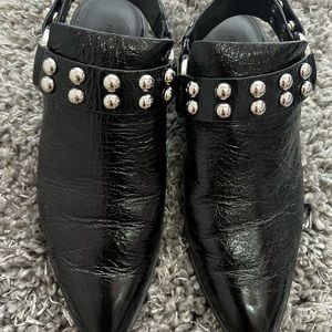 REBECCA MINKOFF - SIZE 8 - KORLYN